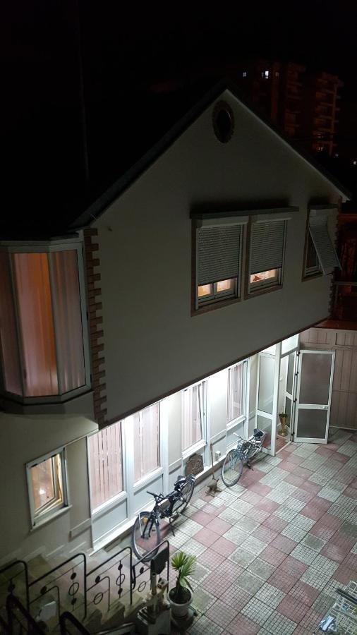 The Blacksmith'S Guesthouse Shkodër Exterior foto